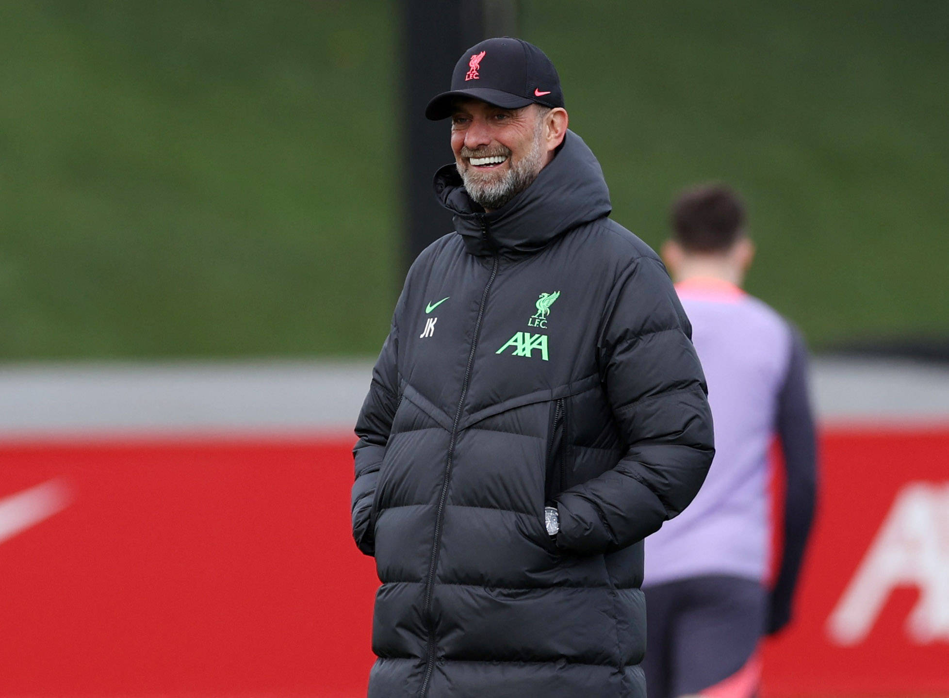 关于达拉斯独行侠围绕欧联防线松动国际比赛日手感冰凉，现场解说直呼：利物浦官宣签约备战国王杯的信息J9九游会官方网站